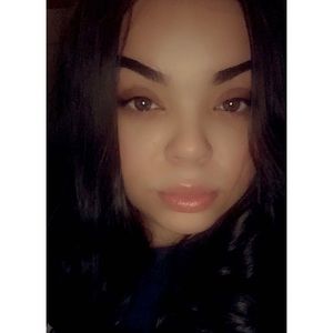 Meet your Posher, Amilynn